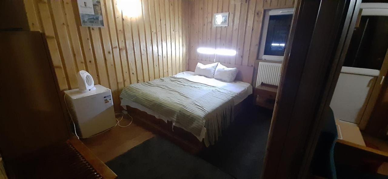 Casa Cristina_ Cabana Buşteni Екстериор снимка